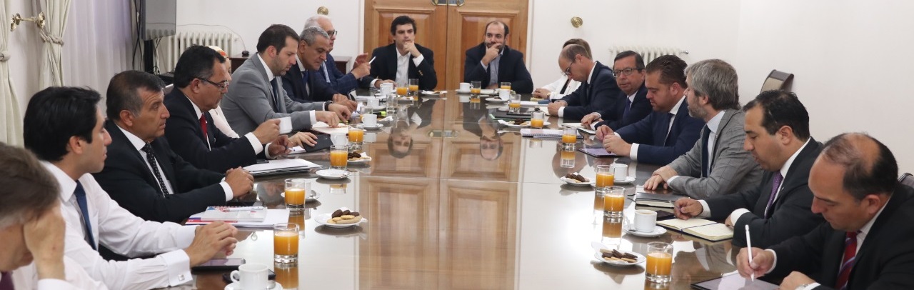 gabinete ampliado.jpg